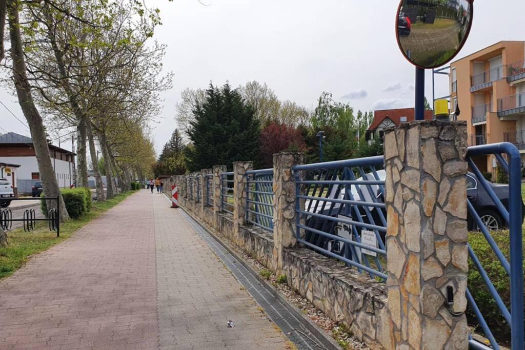 Igenyes 4 Fos Apartman Koezvetlen A Strandnal Apartment Csopak Exterior foto